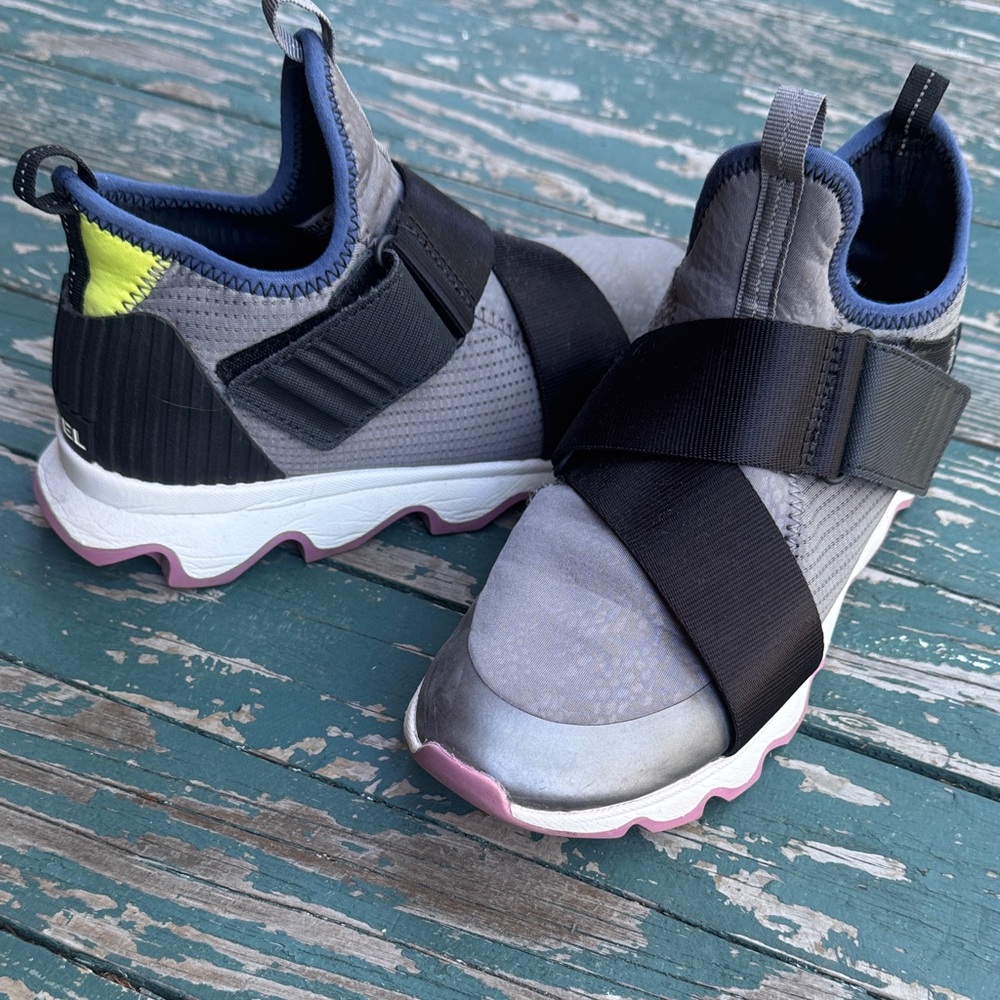 SOREL KINETC SQUEAK, QUARRY - Gray/Multi